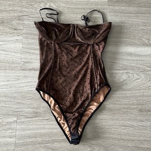 WHITEFOX POLKA DOT BODYSUIT